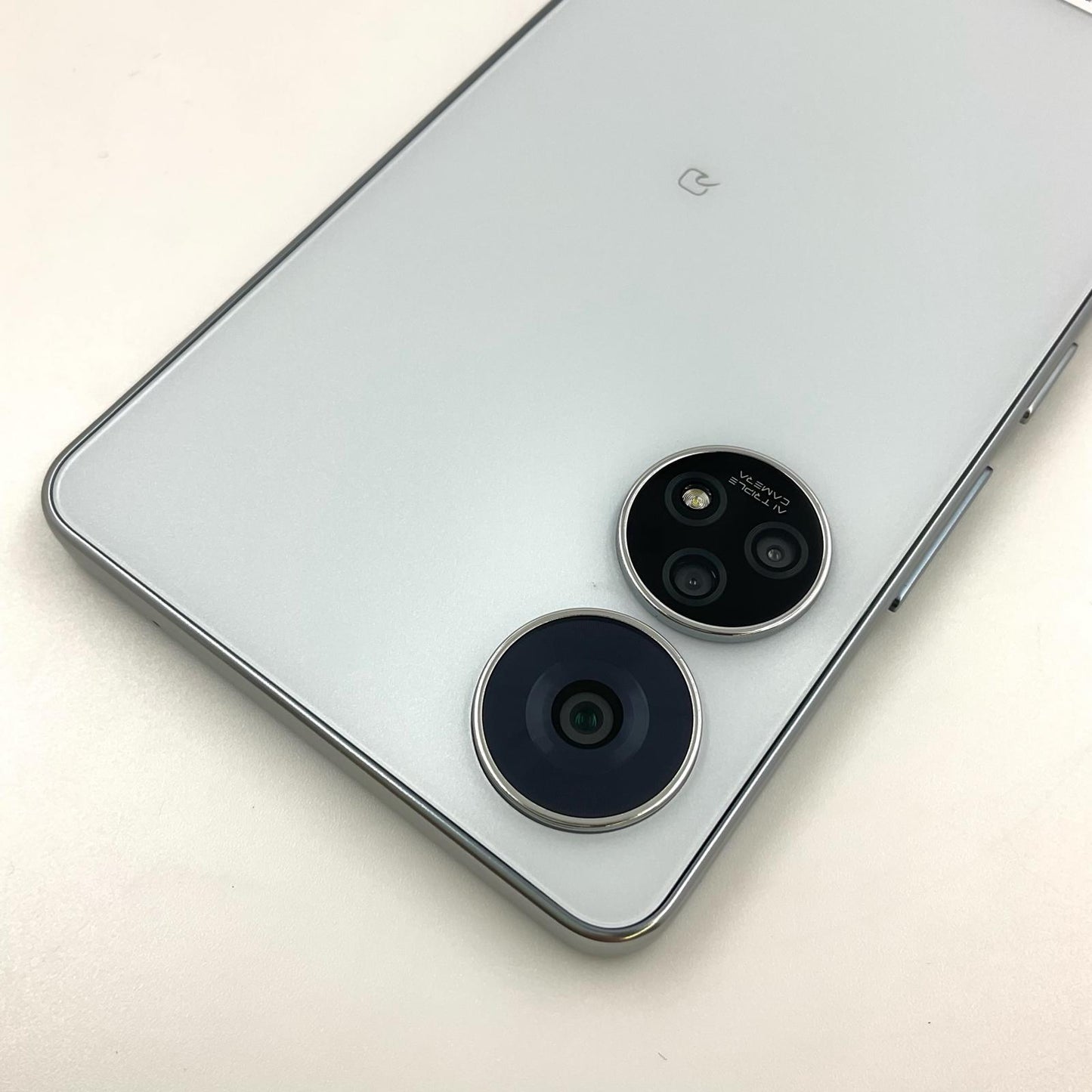 【全額返金保証】【最速発送】ZTE あんしんスマホ 128GB ホワイト Softbank SIMフリー A303ZT 白ロム 美品 動作確認済