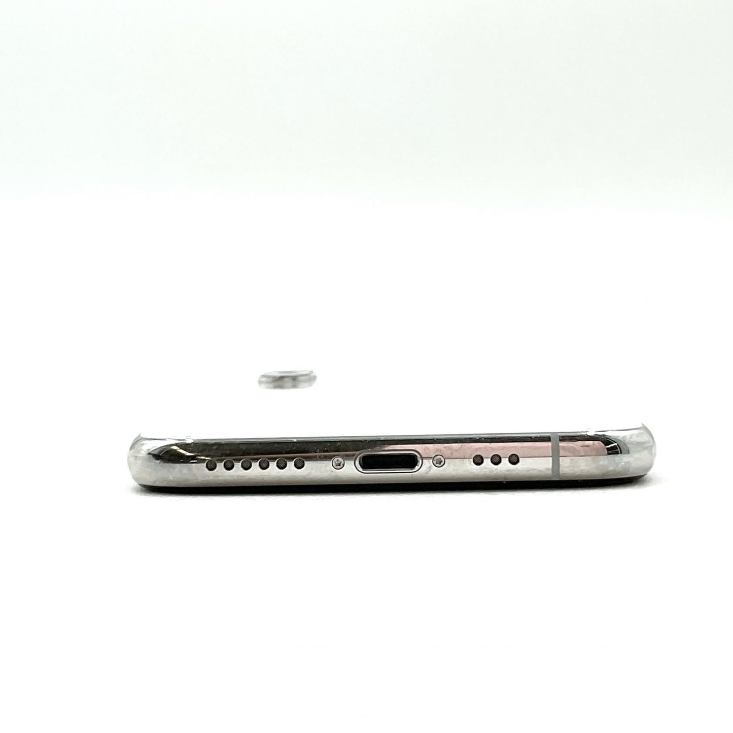 【全額返金保証】【最速発送】Apple iPhone iPhone XS 256GB シルバー au 白ロム 動作確認済 81%