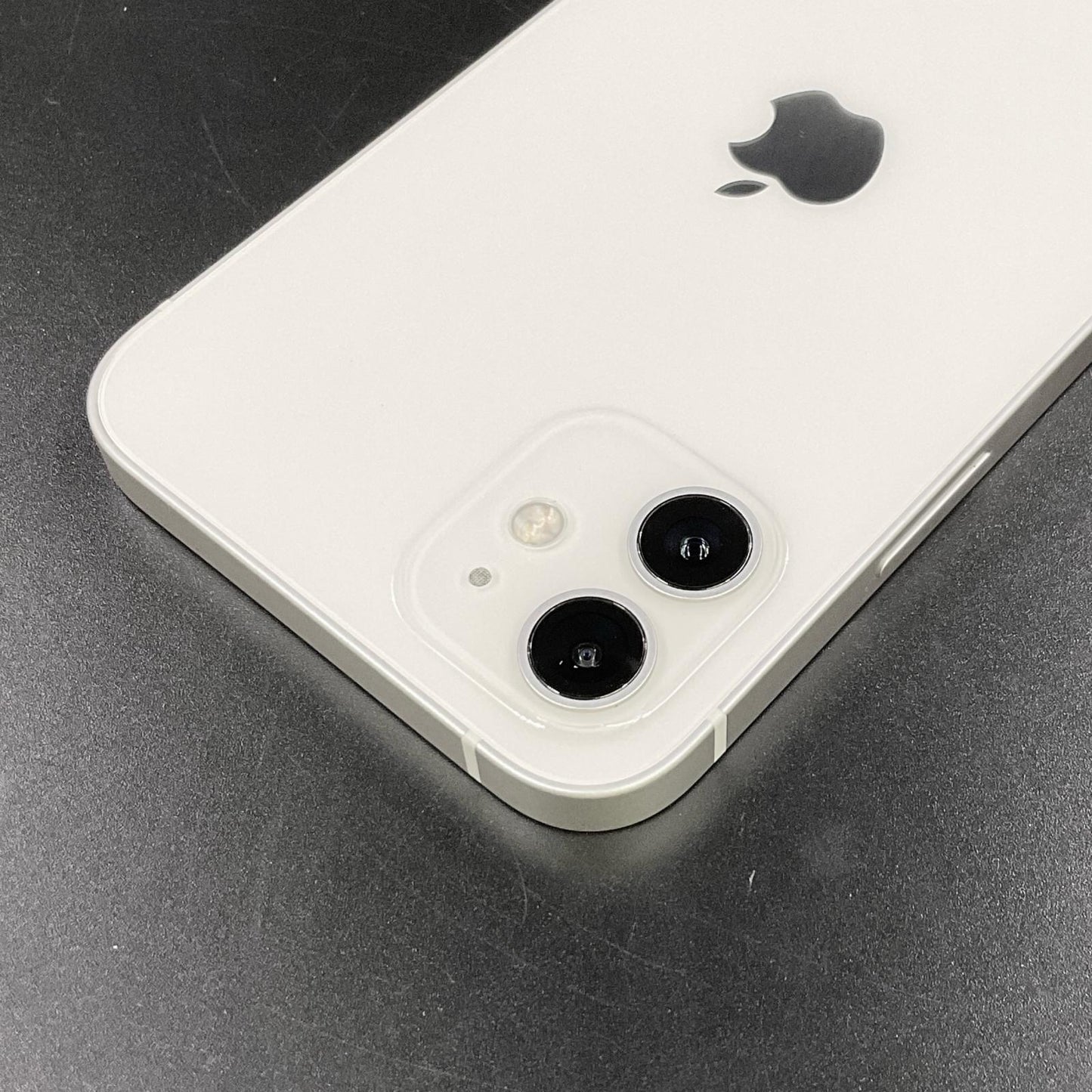 【全額返金保証】【最速発送】Apple iPhone iPhone 12 256GB ホワイト Softbank 白ロム 美品 動作確認済 85%