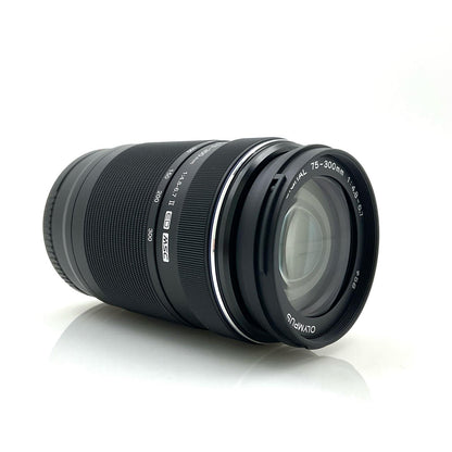 【全額返金保証】【最速発送】OLYMPUS M.ZUIKO DIGITAL ED 75-300mm F4.8-6.7 II [ブラック] 美品 動作確認済