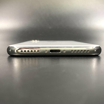 【全額返金保証】【最速発送】Apple iPhone iPhone X 64GB シルバー docomo 白ロム 動作確認済 80%