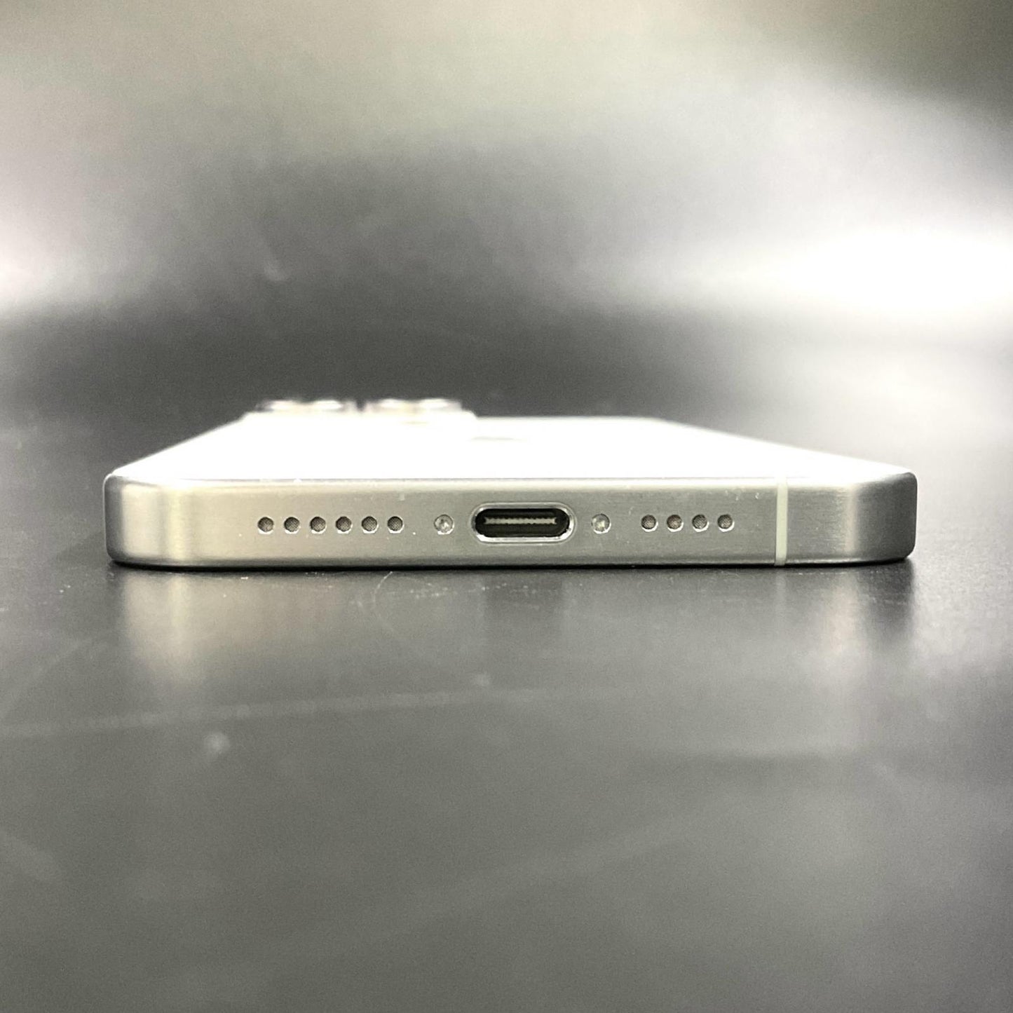 【全額返金保証】【最速発送】Apple iPhone iPhone 15 Pro Max 512GB ホワイトチタニウム SIMフリー 美品 動作確認済 90%