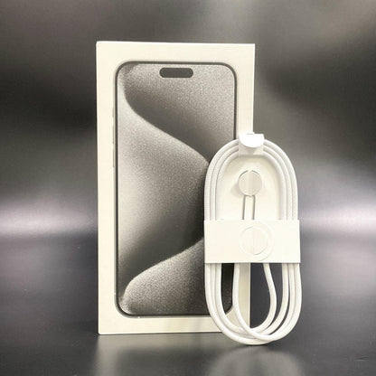 【全額返金保証】【最速発送】Apple iPhone iPhone 15 Pro Max 512GB ホワイトチタニウム SIMフリー 美品 動作確認済 90%