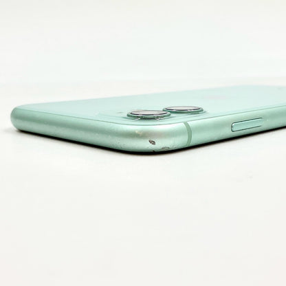 【全額返金保証】【最速発送】Apple iPhone iPhone 11 64GB グリーン docomo 白ロム 動作確認済 74%