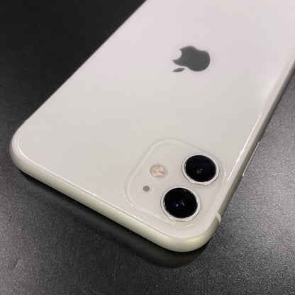 【全額返金保証】【最速発送】Apple iPhone iPhone 11 128GB ホワイト docomo 白ロム 動作確認済 74%
