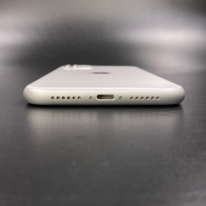 【全額返金保証】【最速発送】Apple iPhone iPhone 11 128GB ホワイト docomo 白ロム 動作確認済 74%
