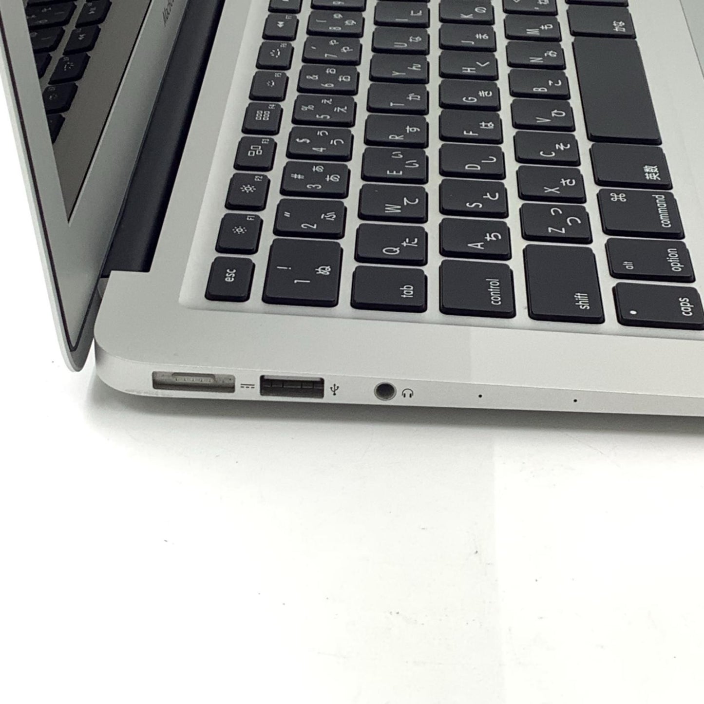 【全額返金保証】【最速発送】Apple MacBook Air 13インチ 2013 1.3 GHz Intel Core i5 4GB SSD 128GB シルバー 動作確認済