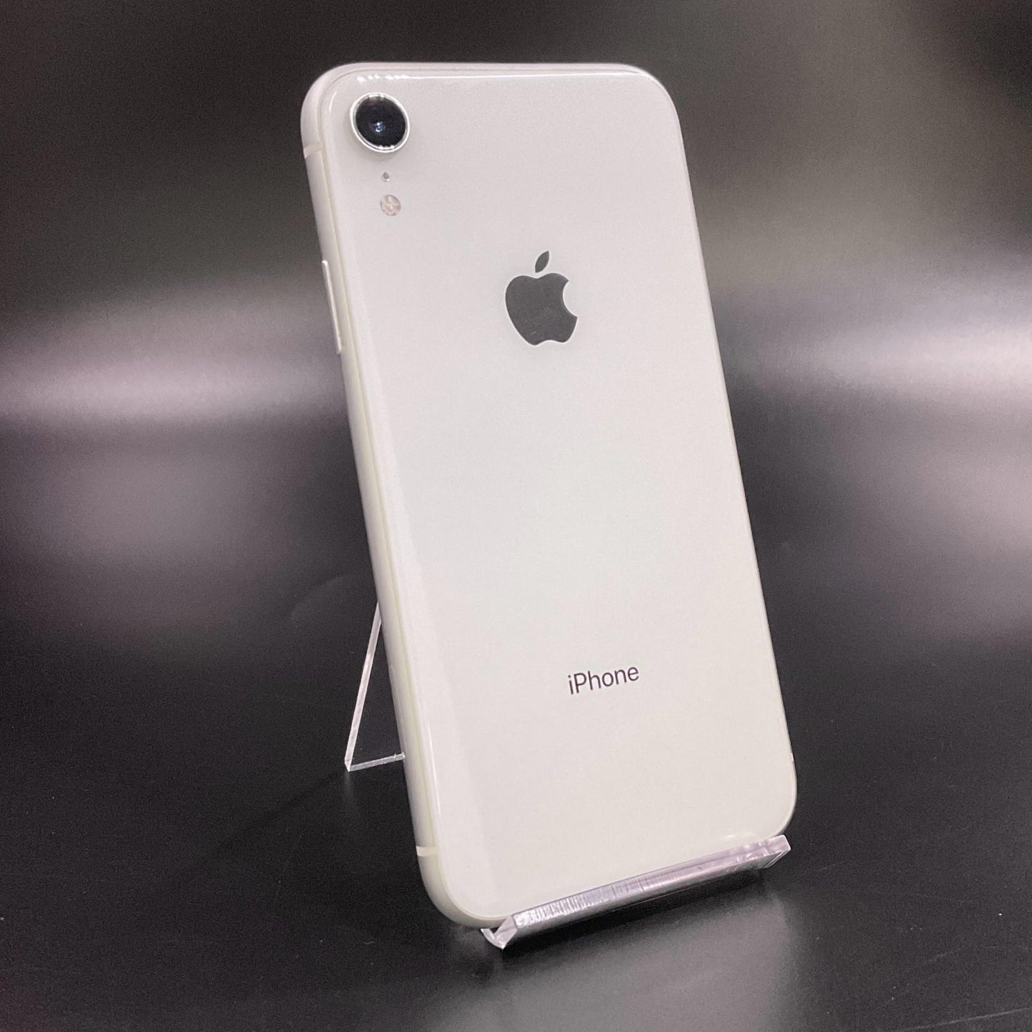 【全額返金保証】【最速発送】Apple iPhone iPhone XR 64GB ホワイト docomo 白ロム 動作確認済 76%