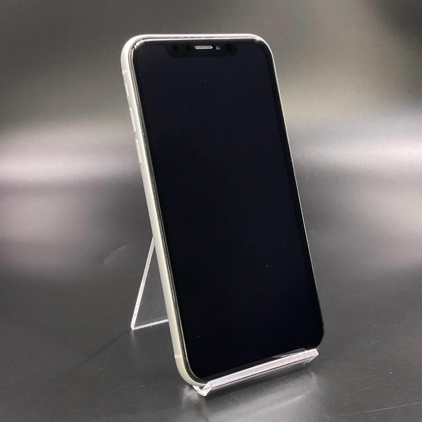 【全額返金保証】【最速発送】Apple iPhone iPhone XR 64GB ホワイト docomo 白ロム 動作確認済 76%