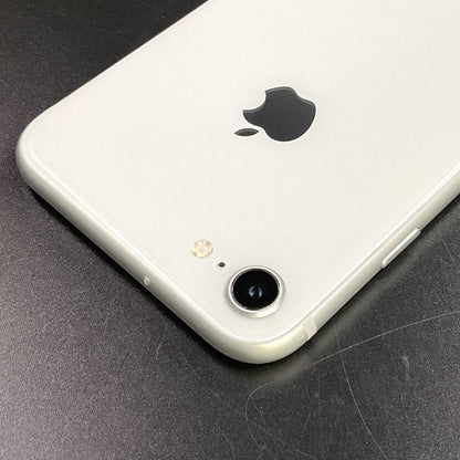 【全額返金保証】【最速発送】Apple iPhone iPhone 8 64GB シルバー Softbank SIMフリー 白ロム 動作確認済 78%