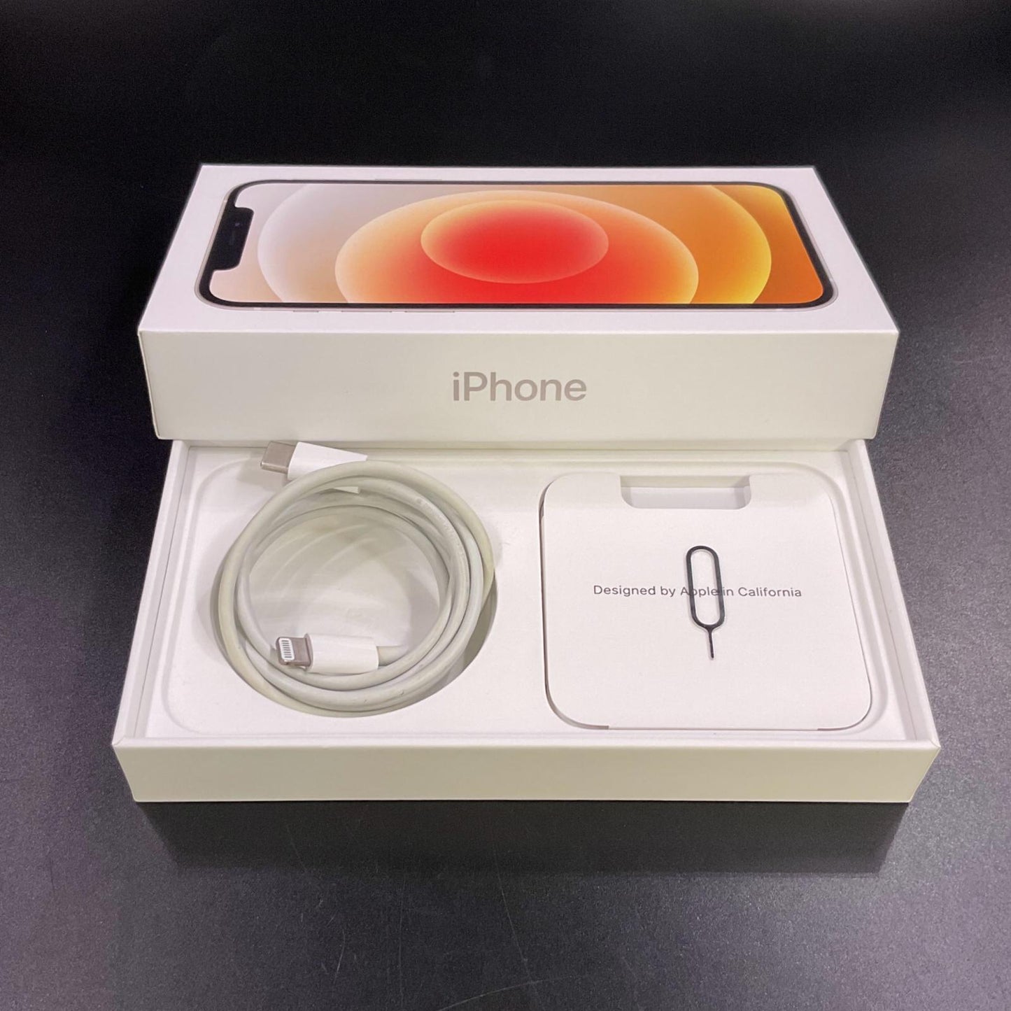 【全額返金保証】【最速発送】Apple iPhone iPhone 12 128GB ホワイト docomo 白ロム 超美品 動作確認済 90%