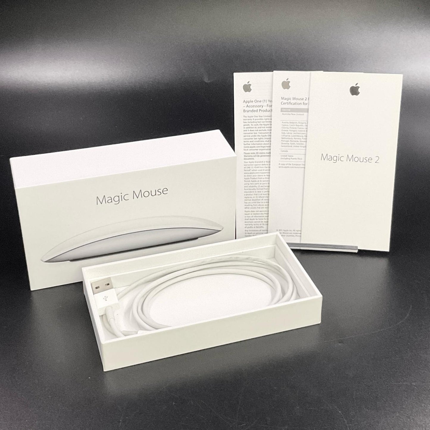 【全額返金保証】【最速発送】Apple Magic Mouse 2 MLA02J/A 美品 動作確認済