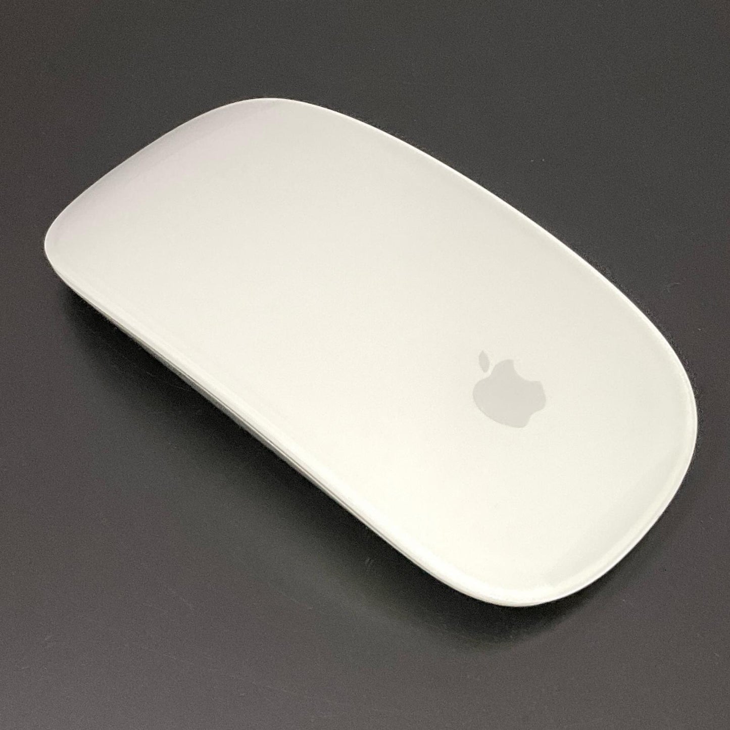 【全額返金保証】【最速発送】Apple Magic Mouse 2 MLA02J/A 美品 動作確認済