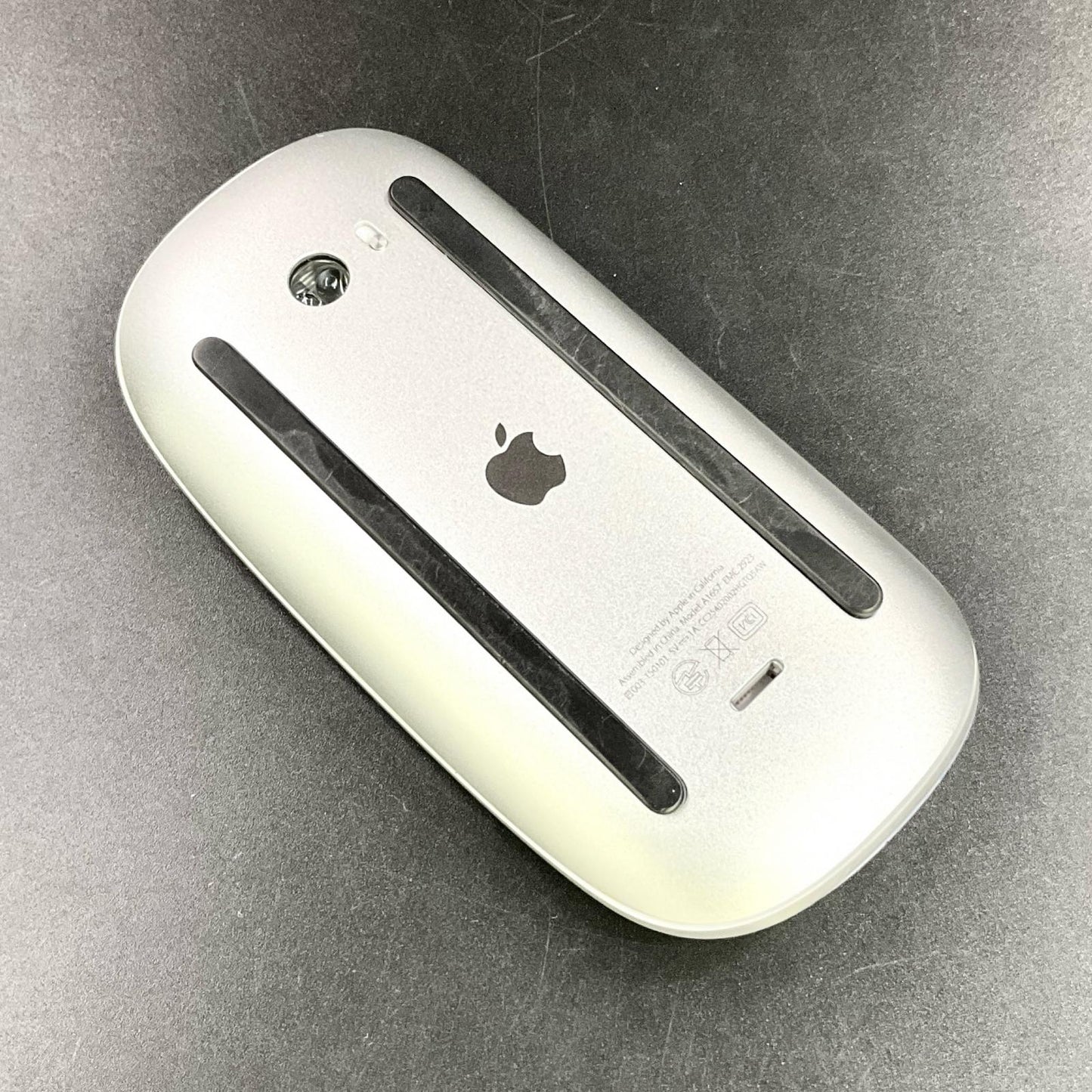 【全額返金保証】【最速発送】Apple Magic Mouse 2 MLA02J/A 美品 動作確認済