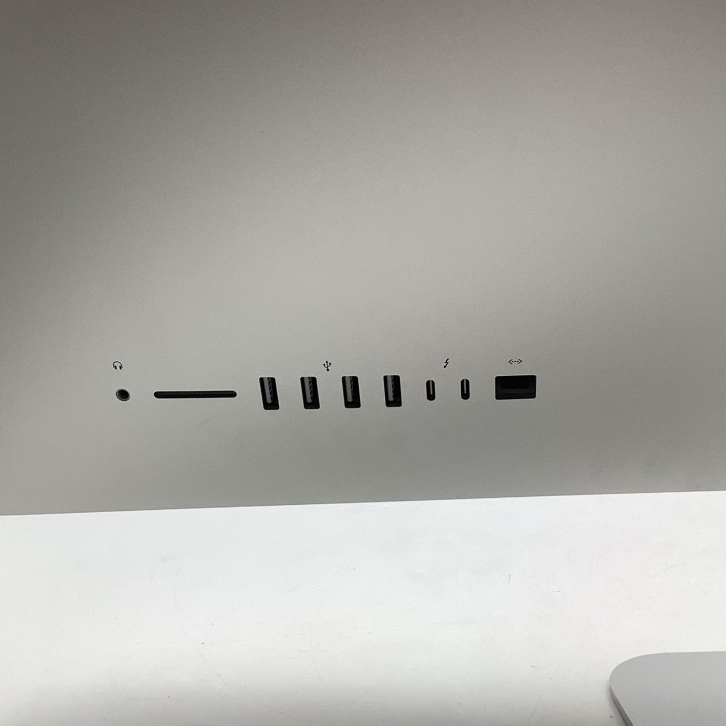 【全額返金保証】【最速発送】Apple iMac 27インチ 6コア intel core i5 8GB SSD 256GB シルバー 動作確認済