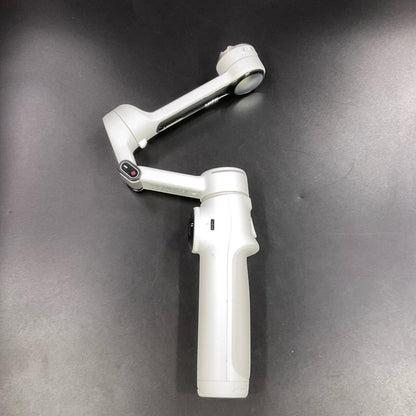 【全額返金保証】【最速発送】Insta360 Flow 2 Pro Standard Bundle CINSABQB/Flow201 [ホワイト] 動作確認済