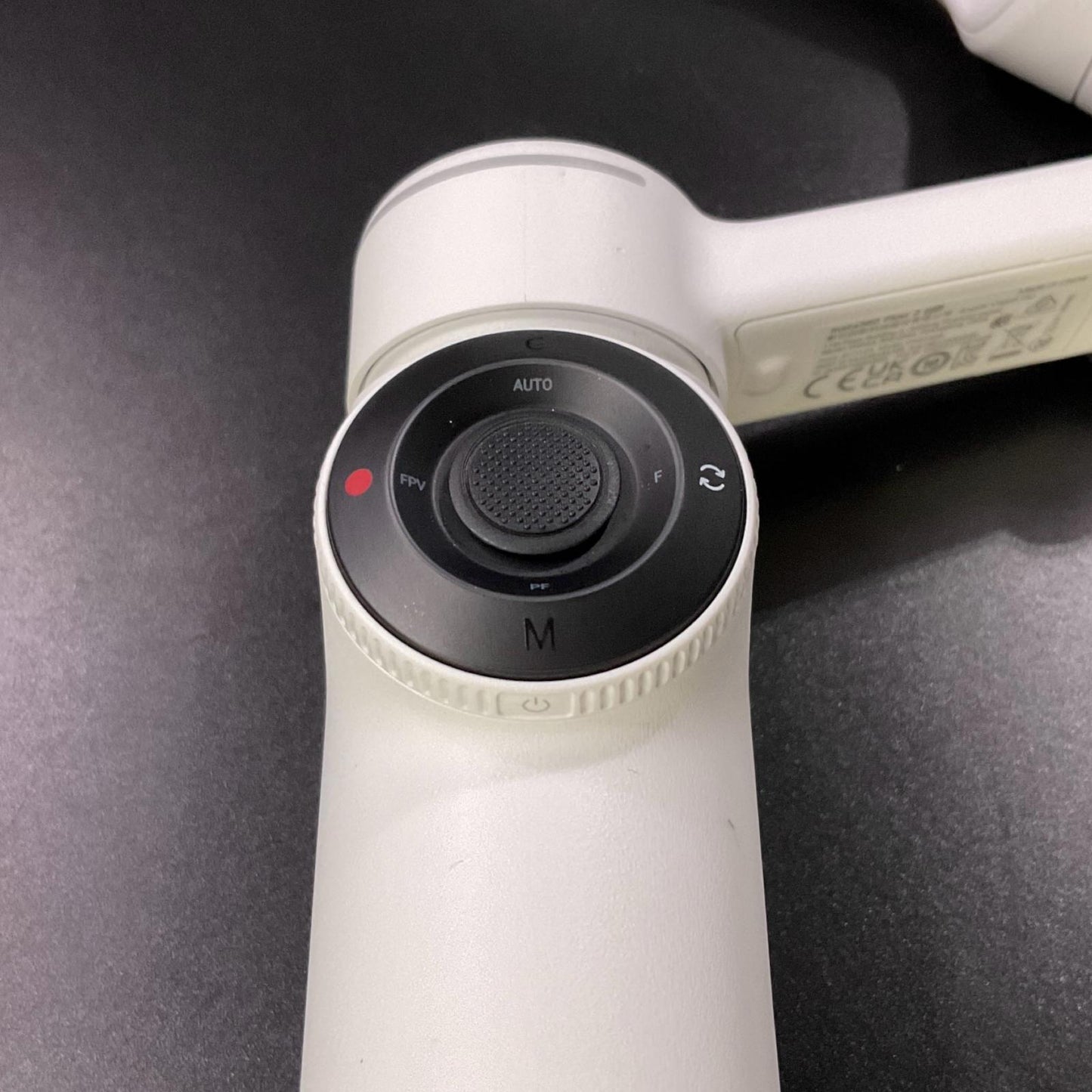 【全額返金保証】【最速発送】Insta360 Flow 2 Pro Standard Bundle CINSABQB/Flow201 [ホワイト] 動作確認済