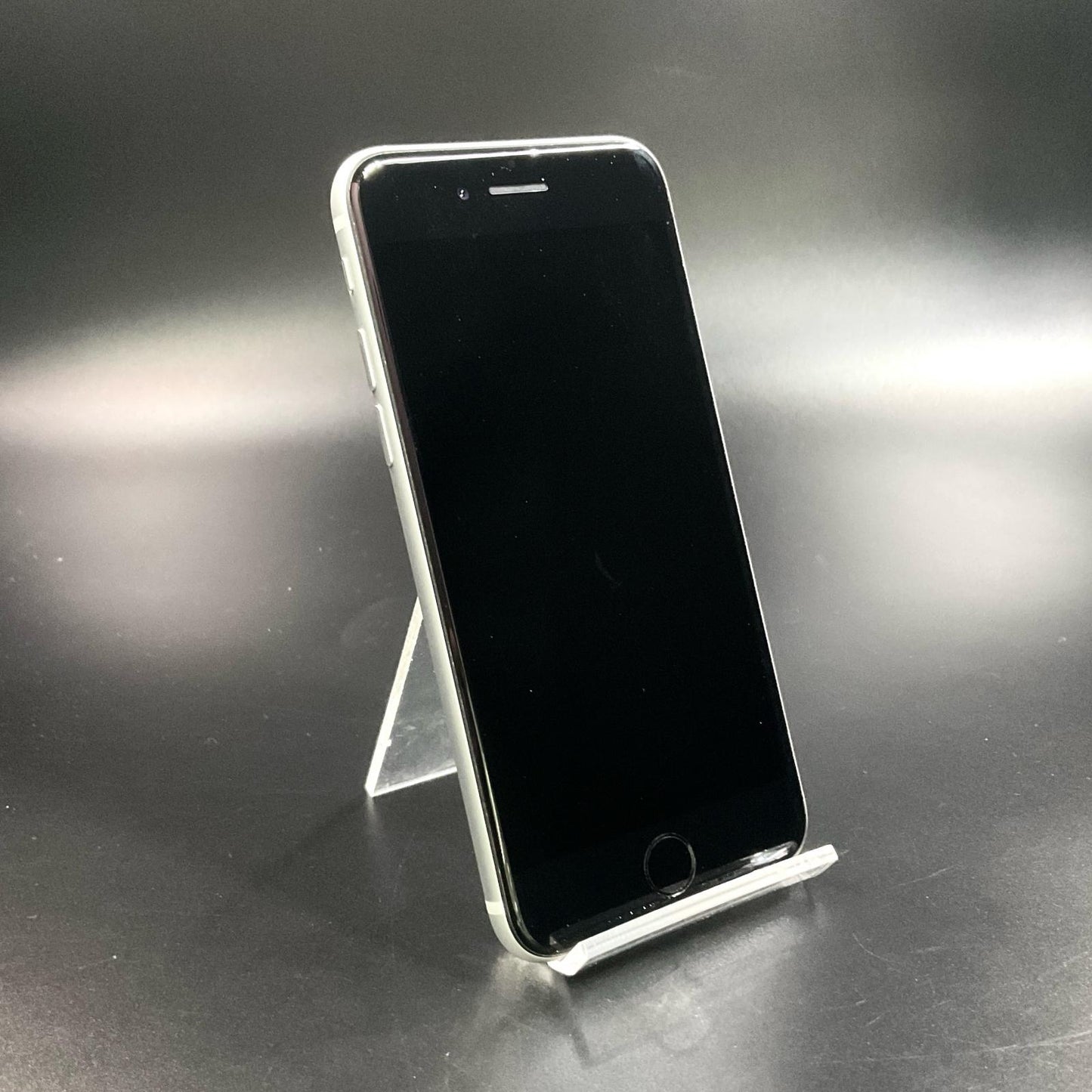 【全額返金保証】【最速発送】Apple iPhone iPhone SE（第2世代） 64GB ホワイト au 白ロム 動作確認済 77%