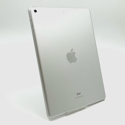 【全額返金保証】【最速発送】Apple iPad iPad 10.2インチ 第9世代 64GB シルバー Wi-Fi 動作確認済