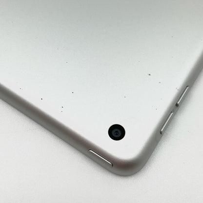 【全額返金保証】【最速発送】Apple iPad iPad 10.2インチ 第9世代 64GB シルバー Wi-Fi 動作確認済