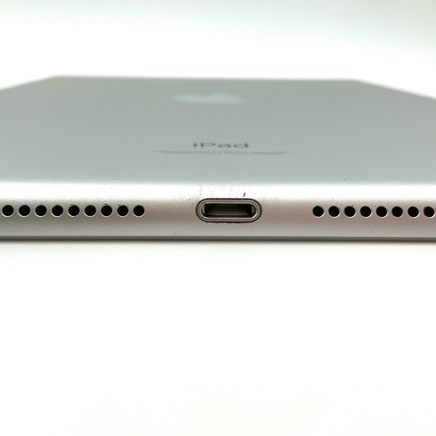 【全額返金保証】【最速発送】Apple iPad iPad 10.2インチ 第9世代 64GB シルバー Wi-Fi 動作確認済