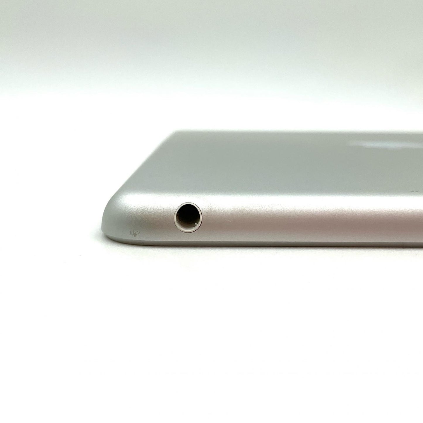 【全額返金保証】【最速発送】Apple iPad iPad 10.2インチ 第9世代 64GB シルバー Wi-Fi 動作確認済