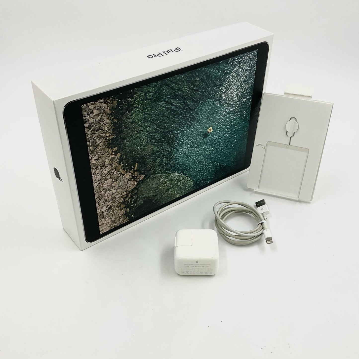 【全額返金保証】【最速発送】Apple iPad Pro 10.5インチ 第1世代 64GB スペースグレイ WiFi+Cellular Softbank 白ロム 動作確認済