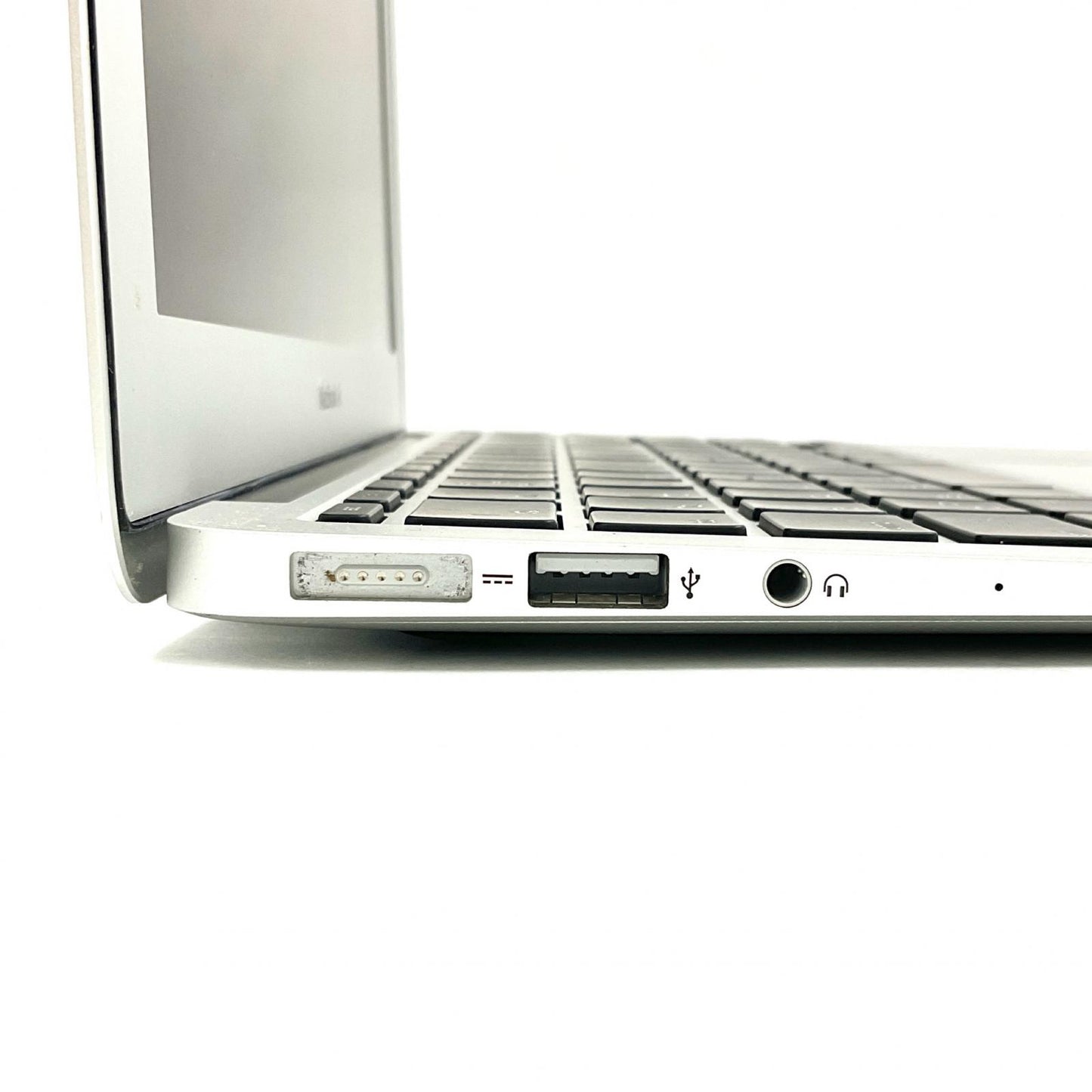 【全額返金保証】【最速発送】Apple MacBook Air 11インチ 2014 デュアルコア intel core i5 4GB SSD 128GB シルバー 94.1% 動作確認済