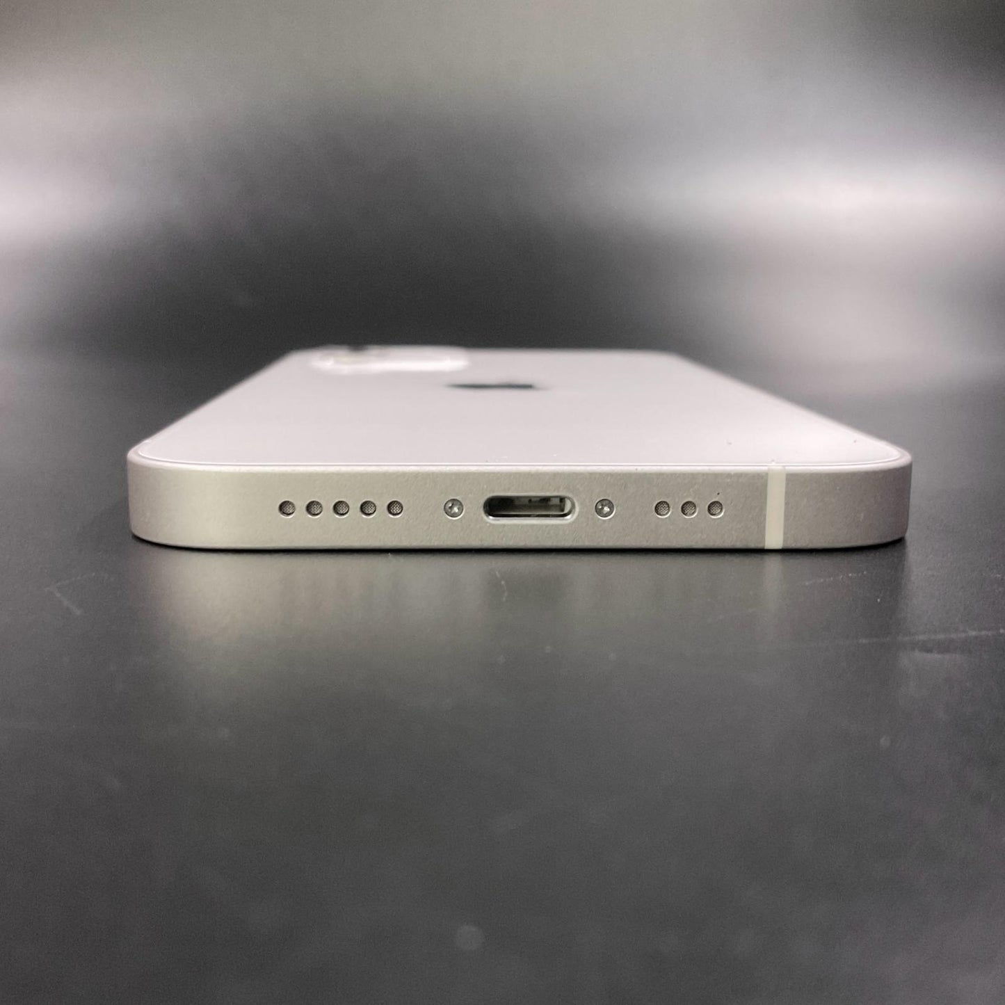 【全額返金保証】【最速発送】Apple iPhone iPhone 12 64GB ホワイト docomo 白ロム 動作確認済 80%
