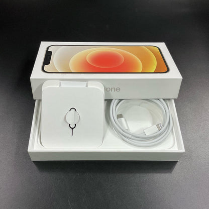 【全額返金保証】【最速発送】Apple iPhone iPhone 12 64GB ホワイト au 白ロム 動作確認済 83%