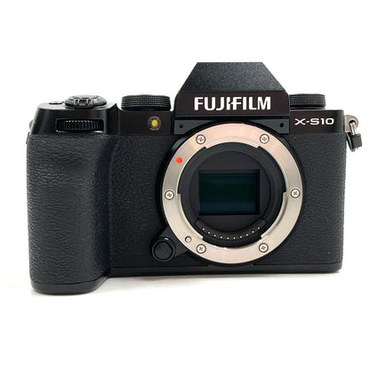 【全額返金保証】【最速発送】FUJIFILM デジタル一眼 X-S10 ボディ ブラック 超美品 動作確認済