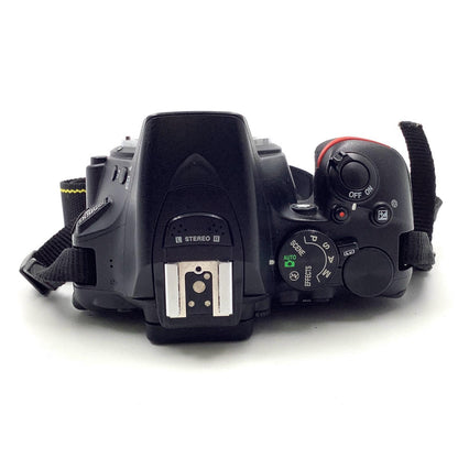 【全額返金保証】【最速発送】Nikon デジタル一眼 D5600 ボディ ブラック 動作確認済