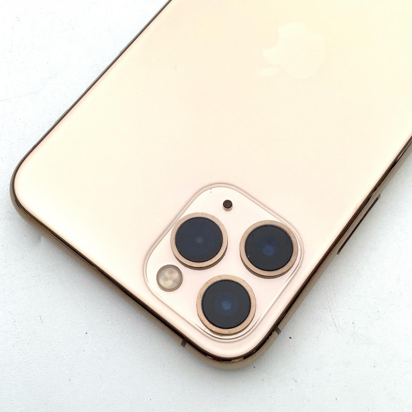 【全額返金保証】【最速発送】Apple iPhone iPhone 11 Pro 64GB ゴールド au 白ロム 動作確認済 88%