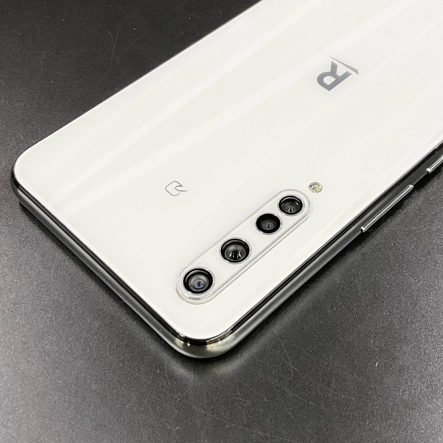 【全額返金保証】【最速発送】楽天モバイル Rakuten BIG 128GB ホワイト 楽天モバイル ZR01 白ロム 動作確認済