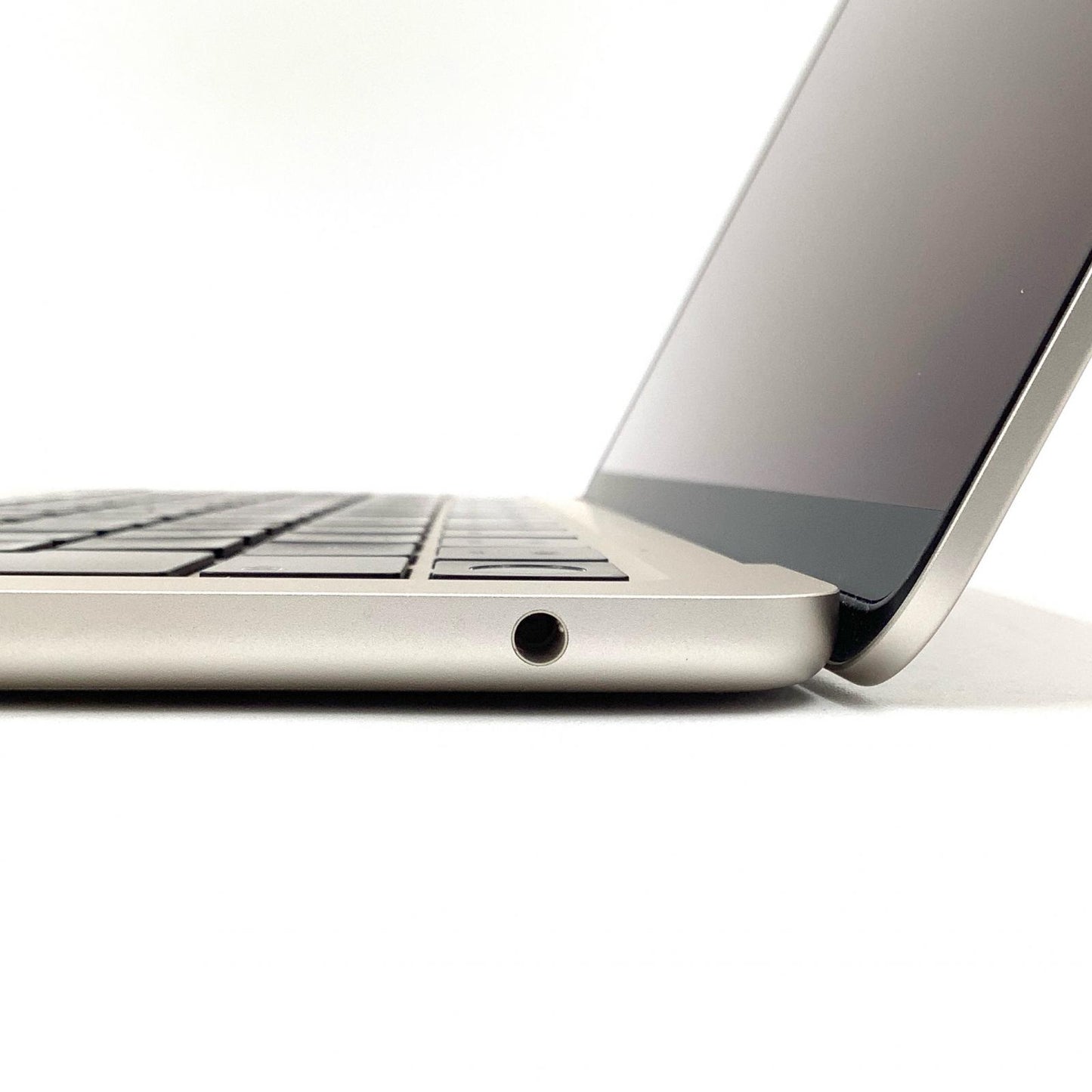 【全額返金保証】【最速発送】Apple MacBook Air 13インチ 2022 Apple M2 8GB SSD 256GB スターライト 100% 美品 動作確認済