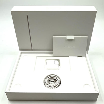 【全額返金保証】【最速発送】Apple MacBook Air 13インチ 2022 Apple M2 16GB SSD 256GB スターライト 100% 超美品 動作確認済