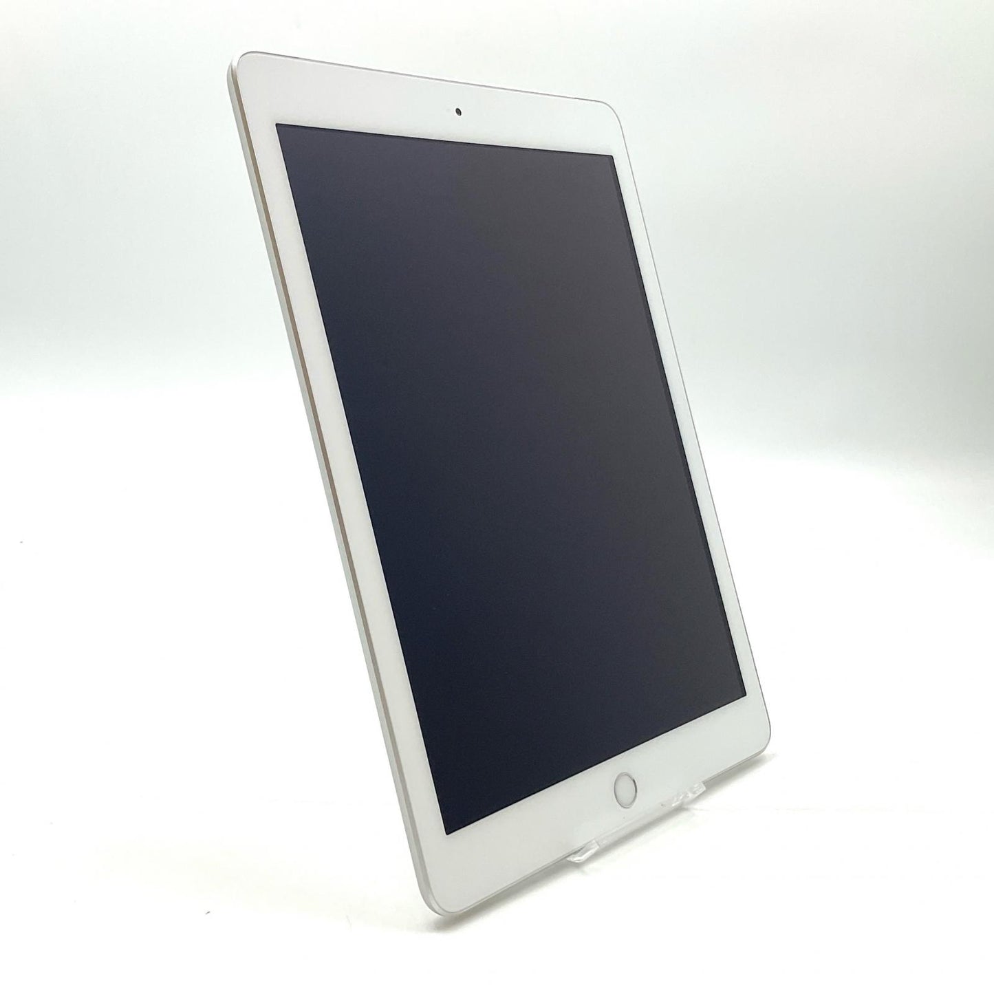 【全額返金保証】【最速発送】Apple iPad iPad 9.7インチ 第5世代 32GB シルバー WiFi+Cellular docomo 白ロム 動作確認済