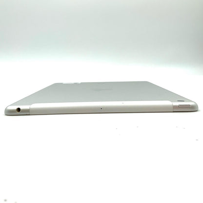 【全額返金保証】【最速発送】Apple iPad iPad 9.7インチ 第5世代 32GB シルバー WiFi+Cellular docomo 白ロム 動作確認済