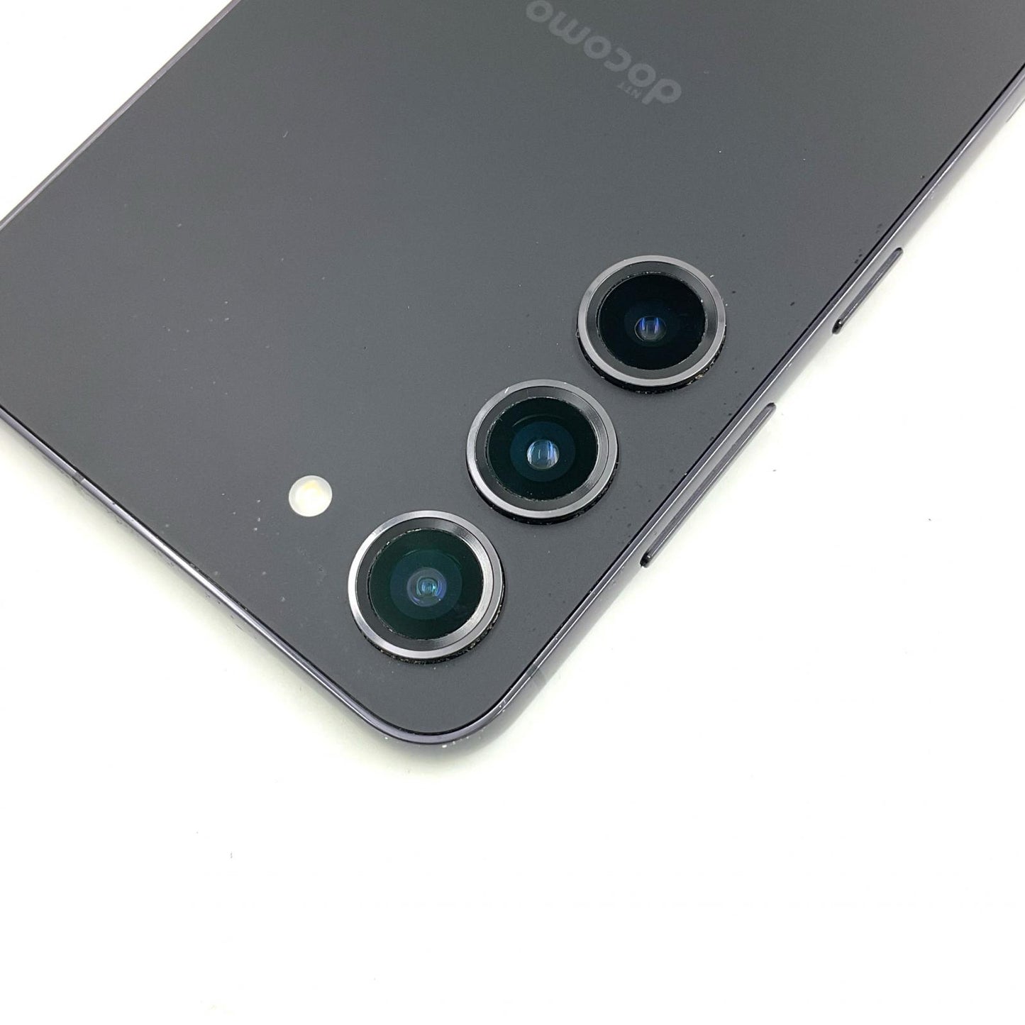 【全額返金保証】【最速発送】SAMSUNG Galaxy S23 256GB ファントムブラック docomo SIMフリー SC-51D 動作確認済