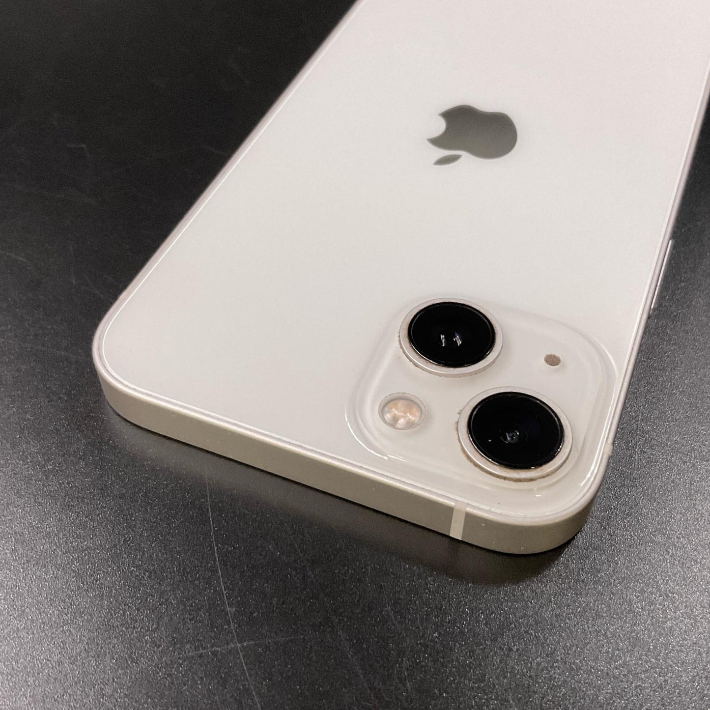 【全額返金保証】【最速発送】Apple iPhone iPhone 13 256GB スターライト Softbank 動作確認済 83%