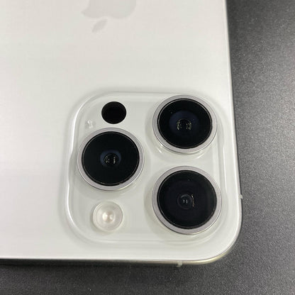 【全額返金保証】【最速発送】Apple iPhone iPhone 15 Pro 256GB ホワイトチタニウム docomo 白ロム 動作確認済 100%