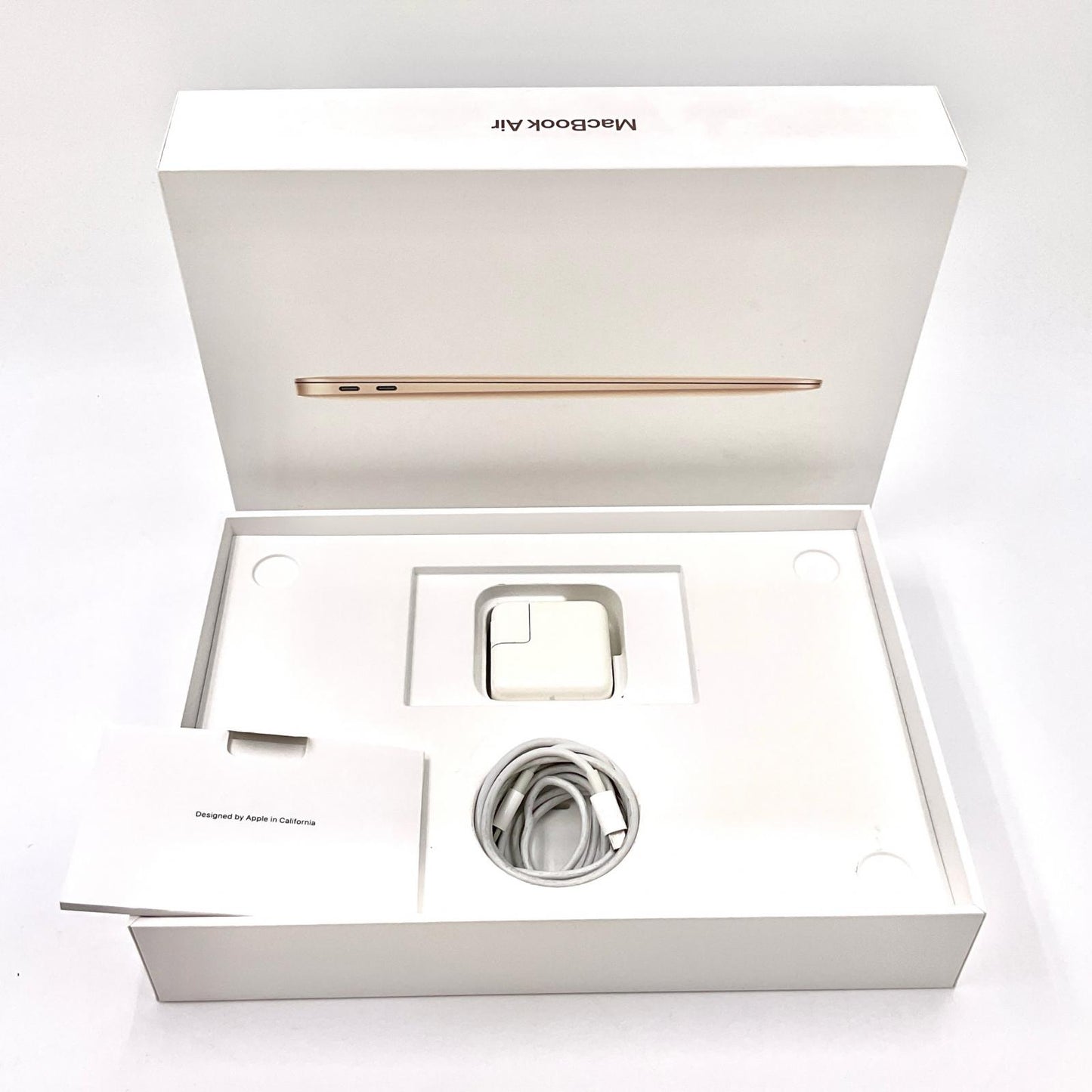 【最速発送】Apple MacBook Air 13.3インチ 2020 1.1GHz デュアルコア Intel Core i3 8GB SSD 512GB ゴールド 79.7%【難有】