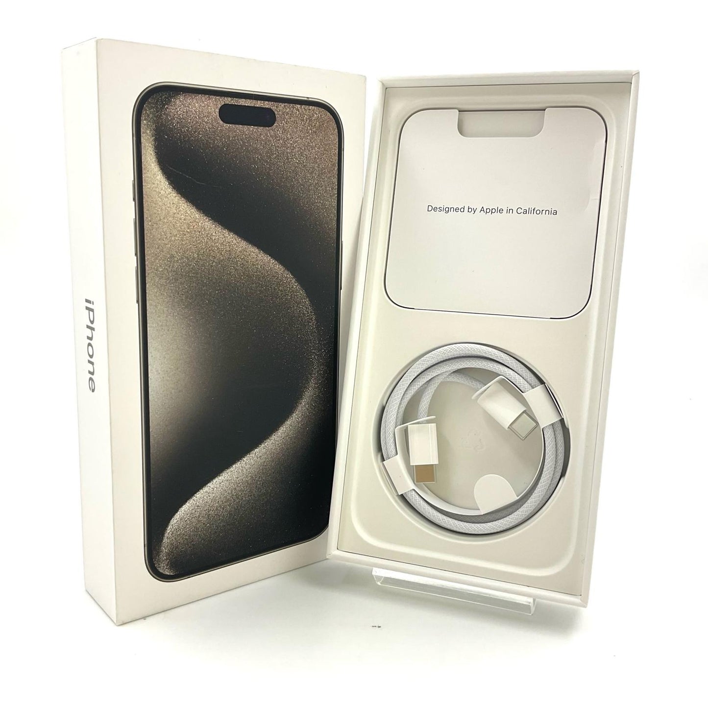 【全額返金保証】【最速発送】Apple iPhone iPhone 15 Pro Max 256GB ナチュラルチタニウム docomo 美品 動作確認済 96%