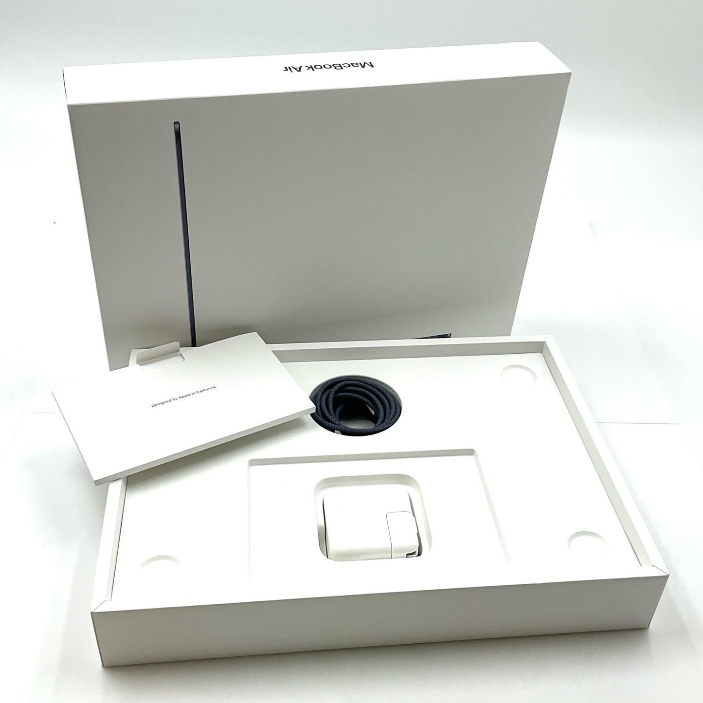 【全額返金保証】【最速発送】Apple MacBook Air 13インチ 2022 Apple M2 8GB SSD 256GB ミッドナイト 93% 美品 動作確認済
