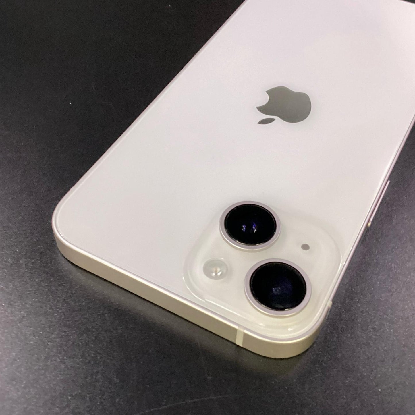 【最速発送】Apple iPhone iPhone 14 128GB スターライト SIMフリー 白ロム【難有】 89%