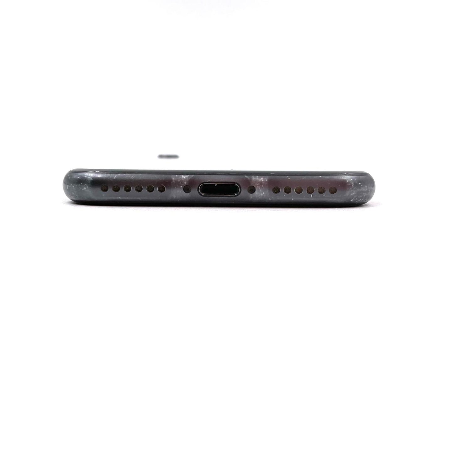 【全額返金保証】【最速発送】Apple iPhone iPhone 8 64GB スペースグレイ au 白ロム 動作確認済 78%