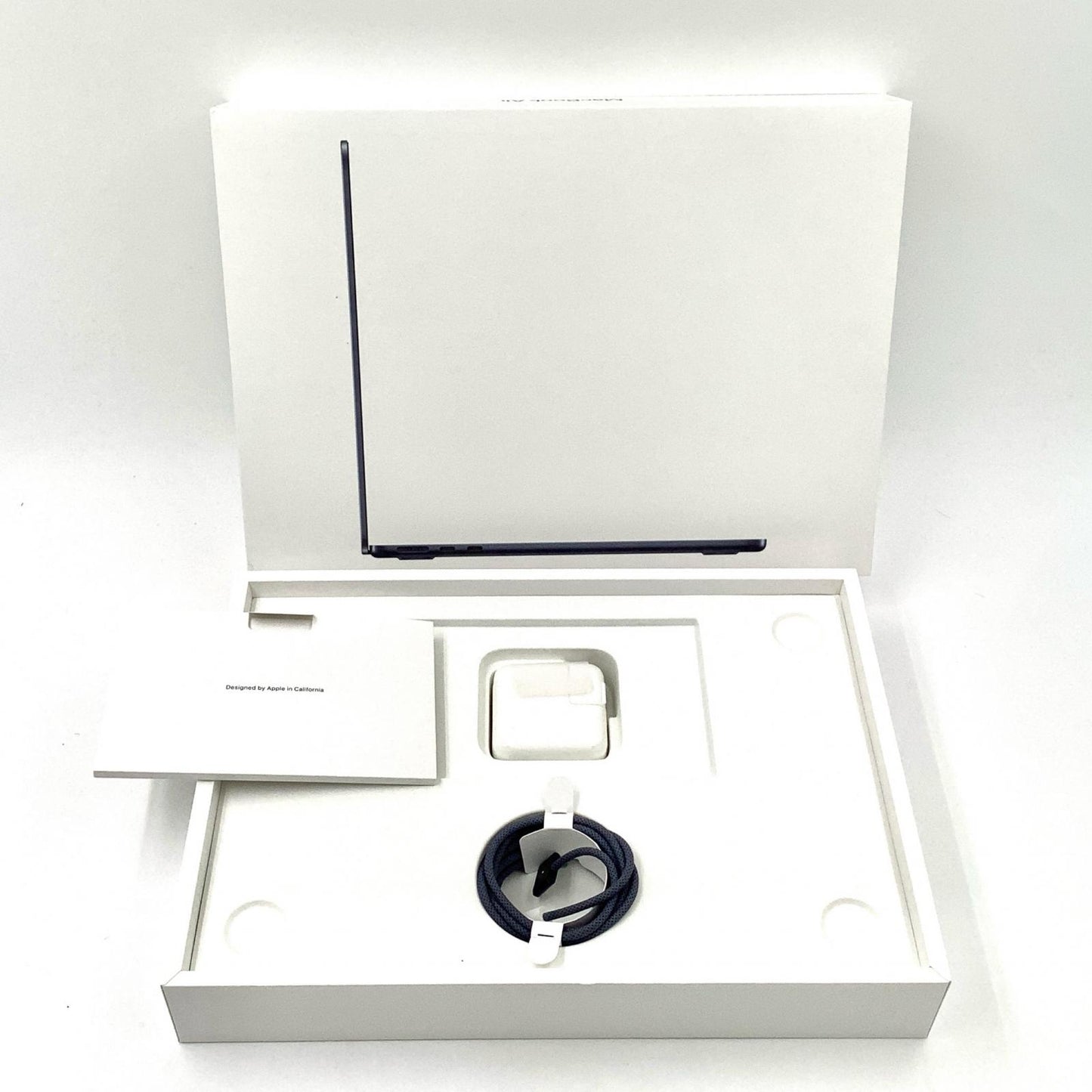 【全額返金保証】【最速発送】Apple MacBook Air 13インチ 2022 Apple M2 8GB SSD 256GB ミッドナイト 99% 美品 動作確認済