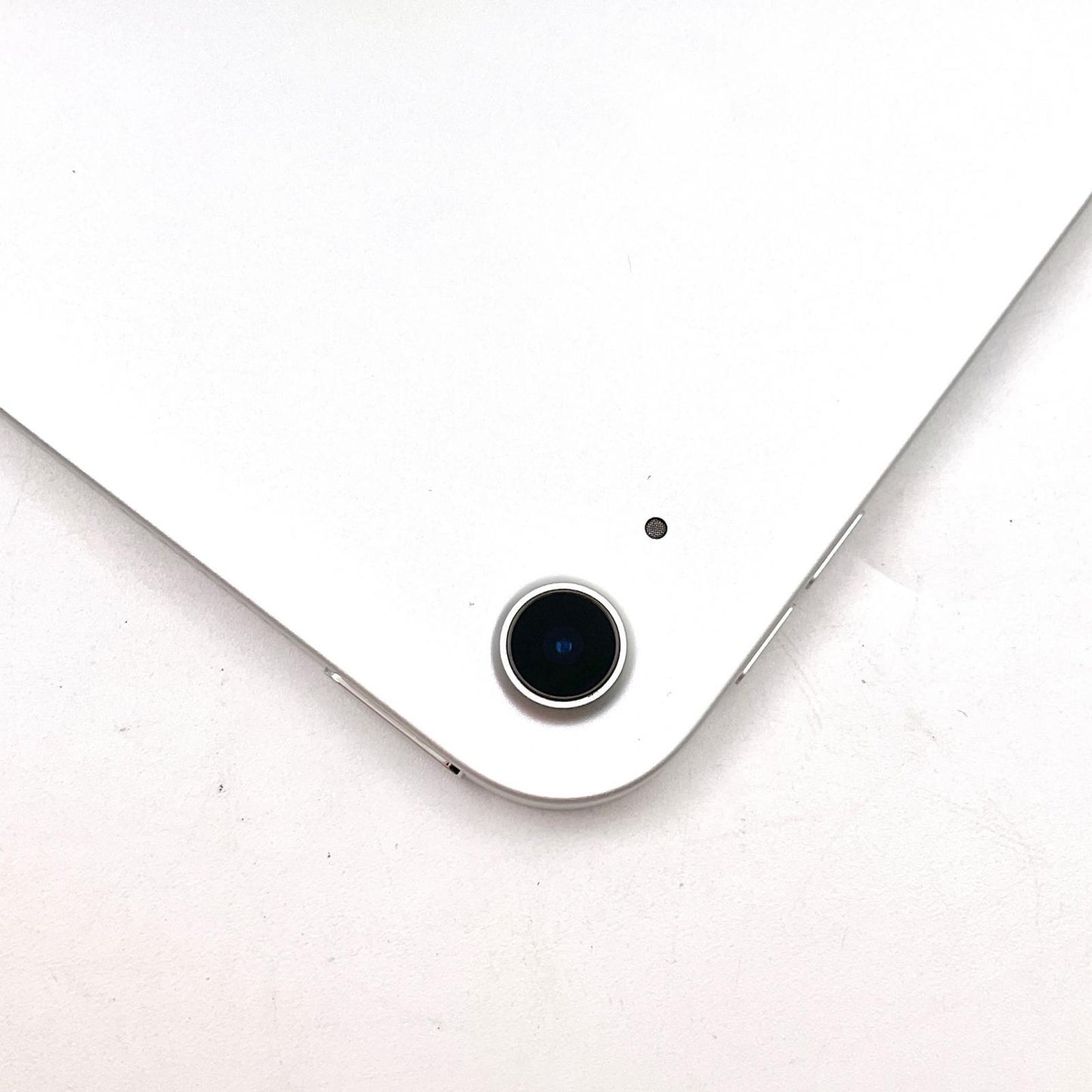 【全額返金保証】【最速発送】Apple iPad iPad 10.9インチ 第10世代 64GB シルバー Wi-Fi 超美品 動作確認済