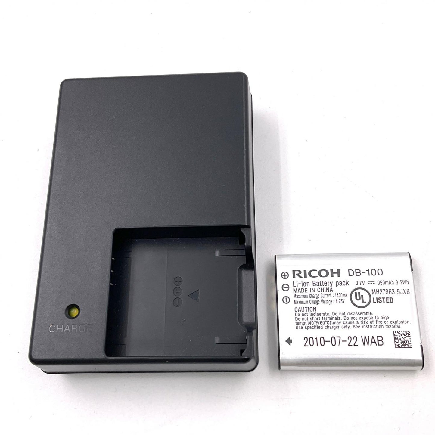 【全額返金保証】【最速発送】RICOH コンパクトデジタルカメラ CX4 [ブラック] 動作確認済