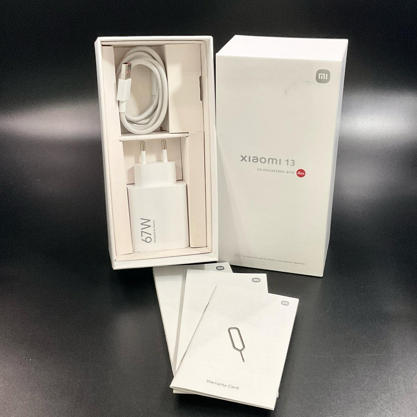 【全額返金保証】【最速発送】Xiaomi Xiaomi 13 256GB White SIMフリー 2211133G 白ロム 動作確認済